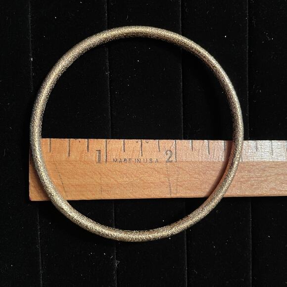 Sugar Fix Goldstone Necklace With Beaded Peach Tassel and  5 Unbranded Bangles - Picture 4 of 10